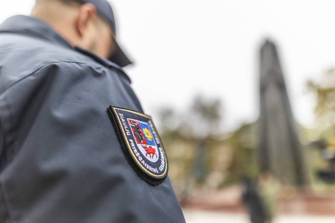 Pareigūnai protestavo prie Vyriausybės