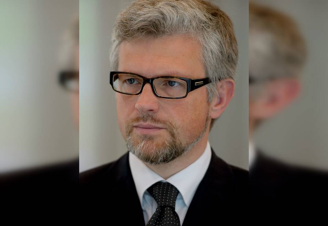 Tarnyba: A.Melnykui teko sunki misija įtikinti Vokietijos politikus rodyti daugiau geranoriškumo Ukrainai.