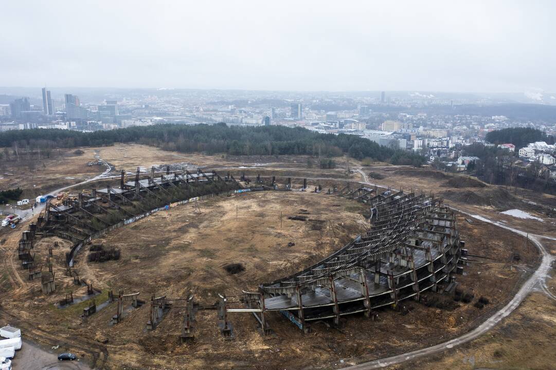 Vilniuje griaunamos Nacionalinio stadiono konstrukcijos