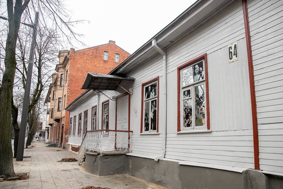 Laisvė: kviesdamas menininkus kurti teatro jubiliejaus tema NKDT nevaržė kūrėjų – tą atspindi ir jų kūrinių žanrų bei mastelių įvairovė.