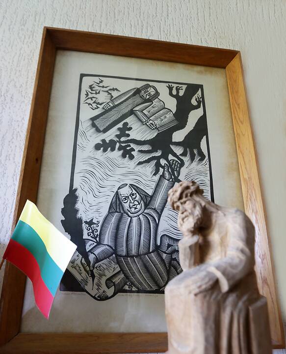 B. Aleknavičiaus per ilgą jo darbo praktiką sukauptų archyvų paslaptys lig šiol nėra iki galo atskleistos.
