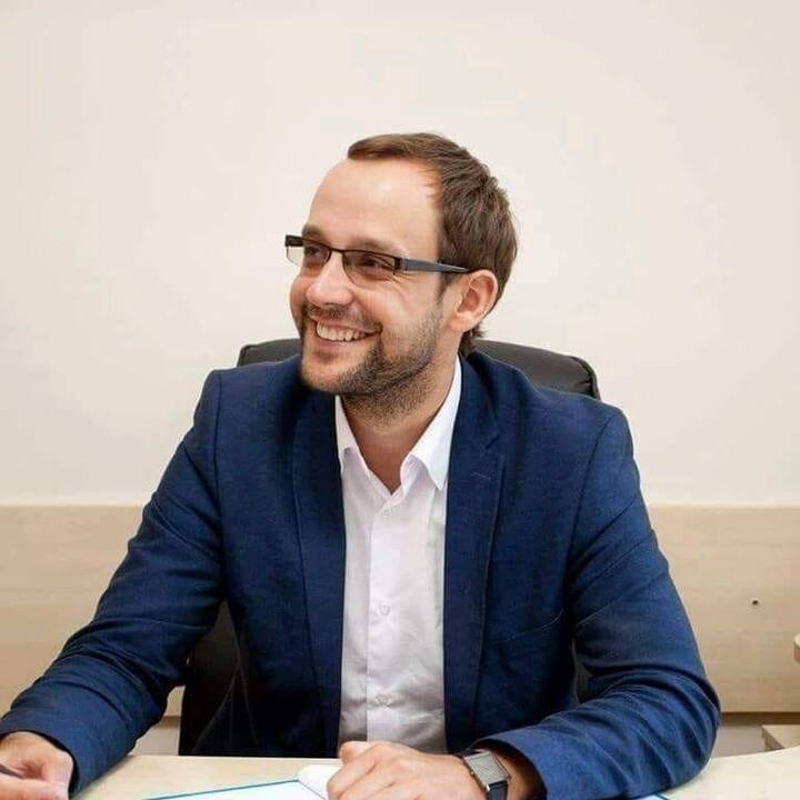 Pajėgos: COVID-19 atvejus, nesusijusius su ugdymo įstaigų bendruomene, šiuo metu tiria 21 Kauno rajono visuomenės sveikatos biuro specialistas.