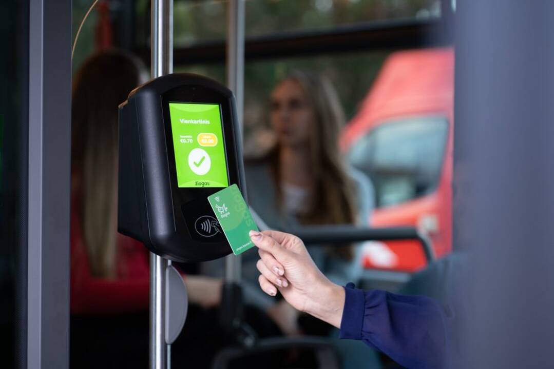 Kaune ukrainiečiams pratęsta galimybė naudotis viešuoju transportu nemokamai