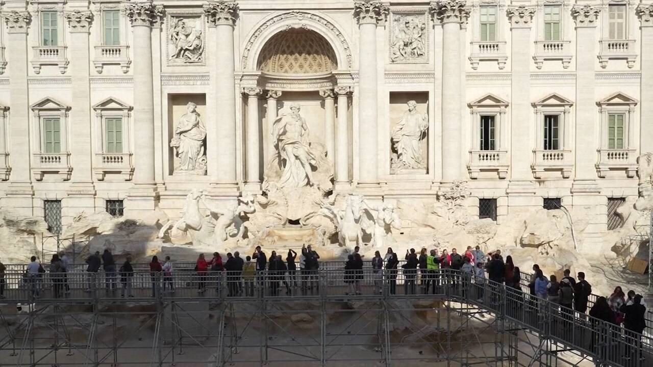 Akibrokštas turistams: norintys pamatyti Trevi fontaną Romoje, turės susimokėti