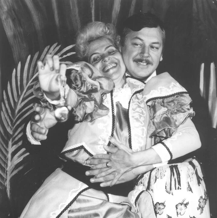 Ypatinga: tik iš pažiūros V.Sagaitytė panaši į savo sukurtas operečių herojes - trapias, jausmingas, sentimentalias.