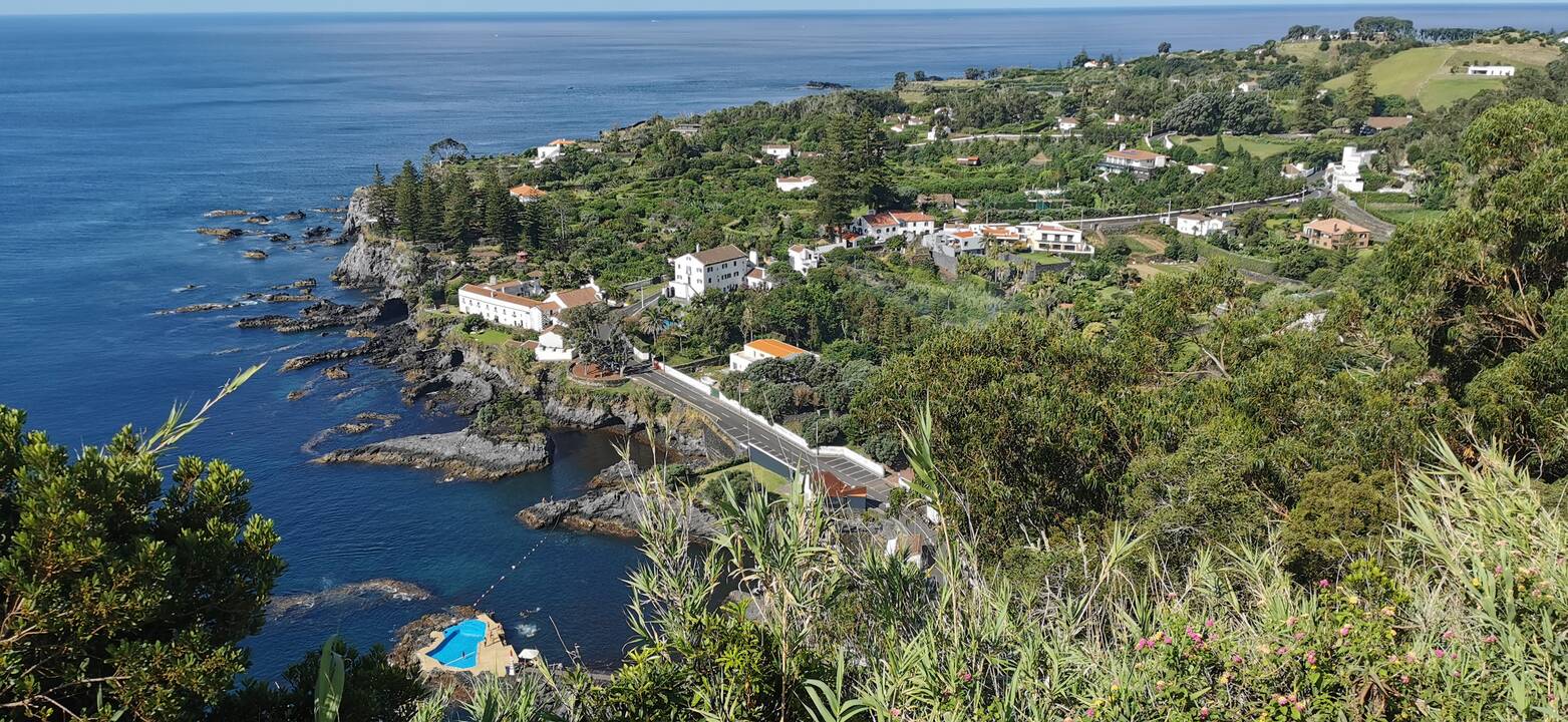 Spalvotai: vienas daugiausia fotografuojamų pasaulio vaizdų atsiveria nuo Boca do Inferno apžvalgos aikštelės.
