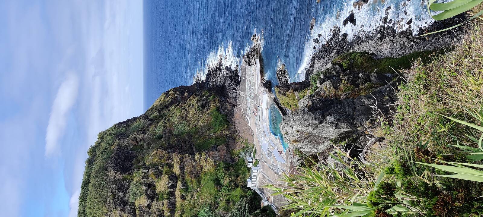 Spalvotai: vienas daugiausia fotografuojamų pasaulio vaizdų atsiveria nuo Boca do Inferno apžvalgos aikštelės.