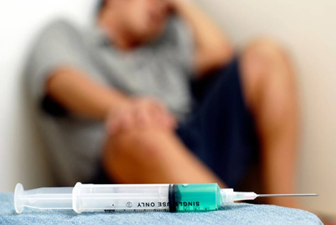 Nemalonu: narkotinių medžiagų pavartoję asmenys pavojingi aplinkiniams gali būti abstinencijos atvejais, ypač kai patiria nerimą.