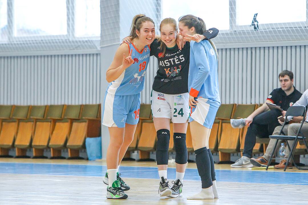 Moterų lyga: „Aistės-LSMU“ – LCC 82:70