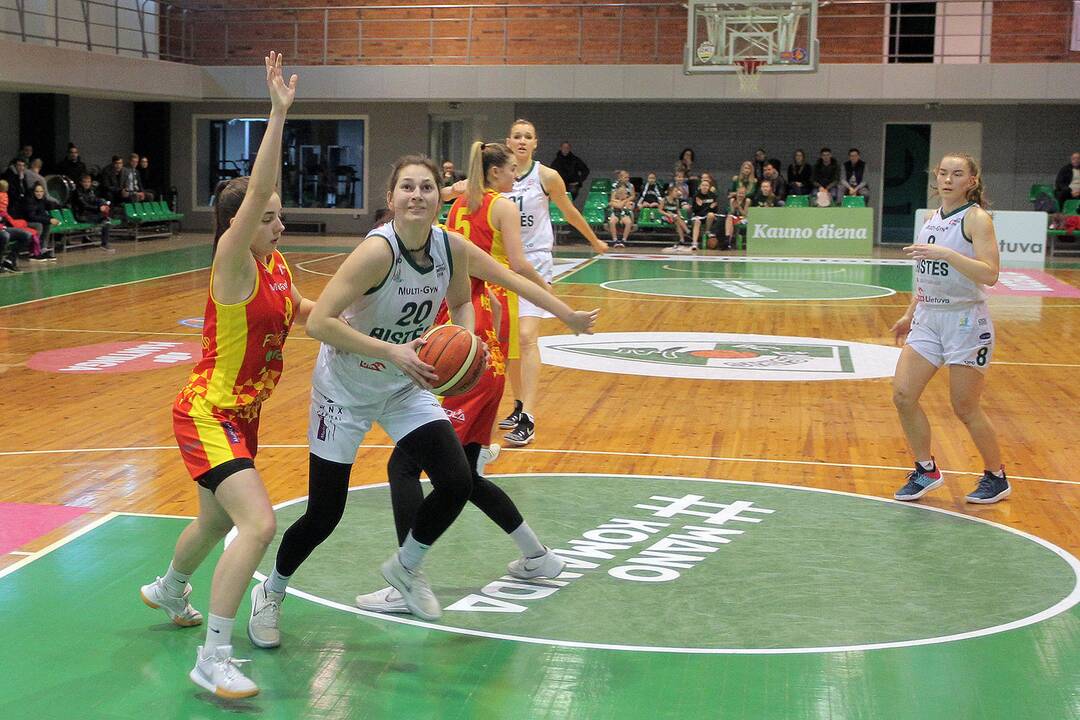 Moterų lyga: „Aistės-LSMU“ – „Fortūna“ 73:35