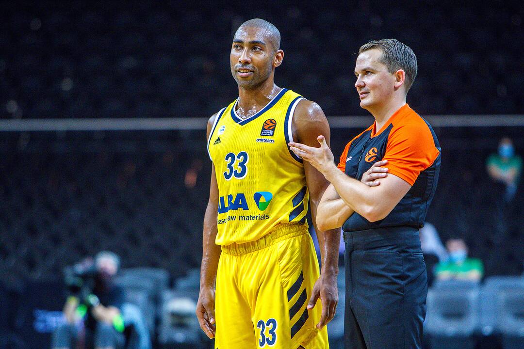 „We're Back“ turnyras: „Alba“ – „Olimpia“ 57:79