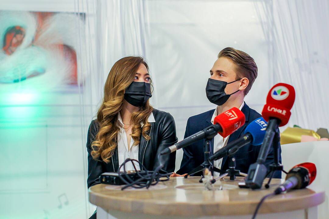Čiuožėjų paroda ir spaudos konferencija galerijoje „Balta“