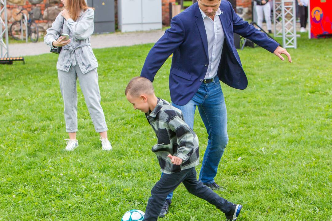 Futsalo PČ trofėjaus pristatymas Kaune