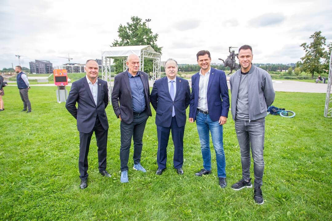 Futsalo PČ trofėjaus pristatymas Kaune