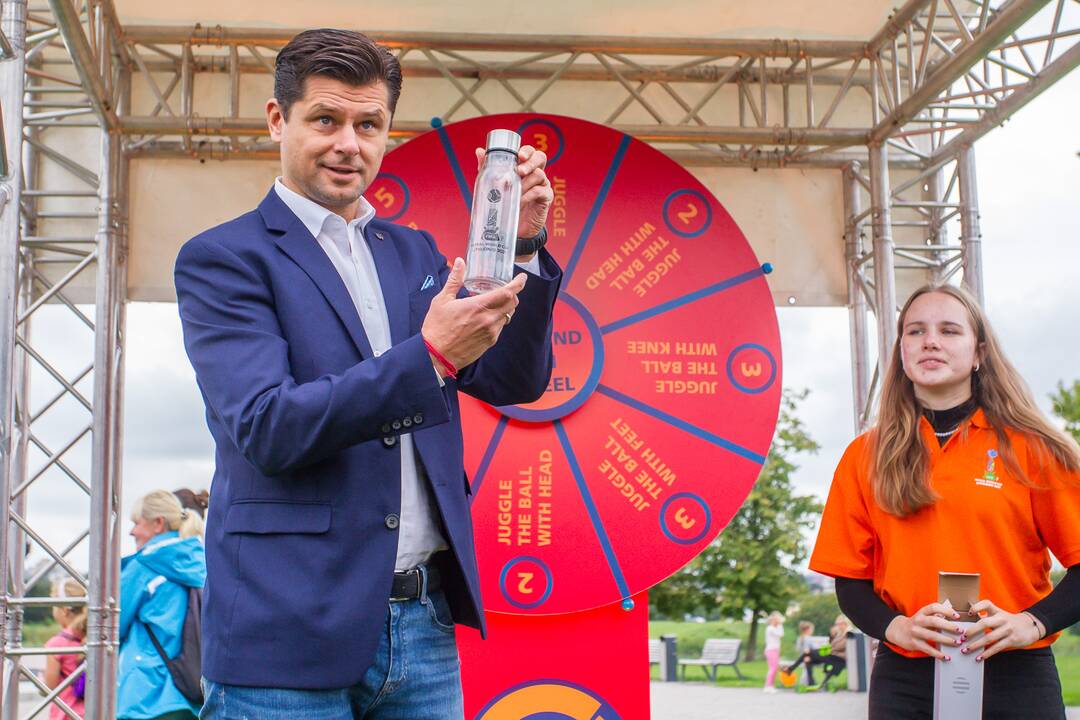 Futsalo PČ trofėjaus pristatymas Kaune