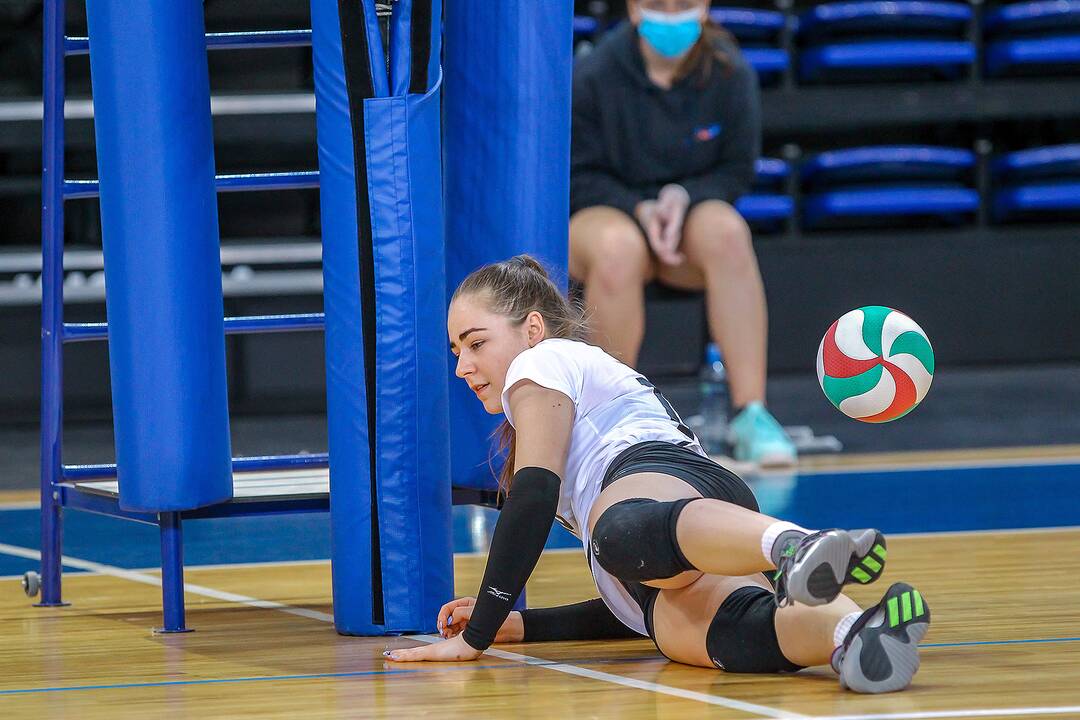 Tinklinis: TK „Kaunas-VDU“ – „Prekyba-Parama“ 2:3