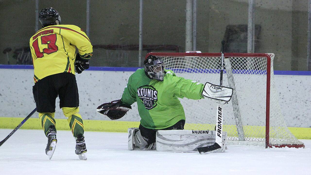 NLRL: „Kaunas Hockey“ – „Gel. vilkas“ 3:2
