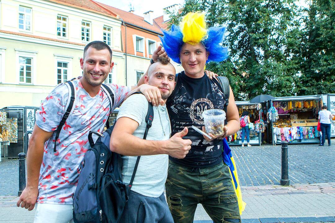 Vilnių užplūdo Ukrainos futbolo fanai