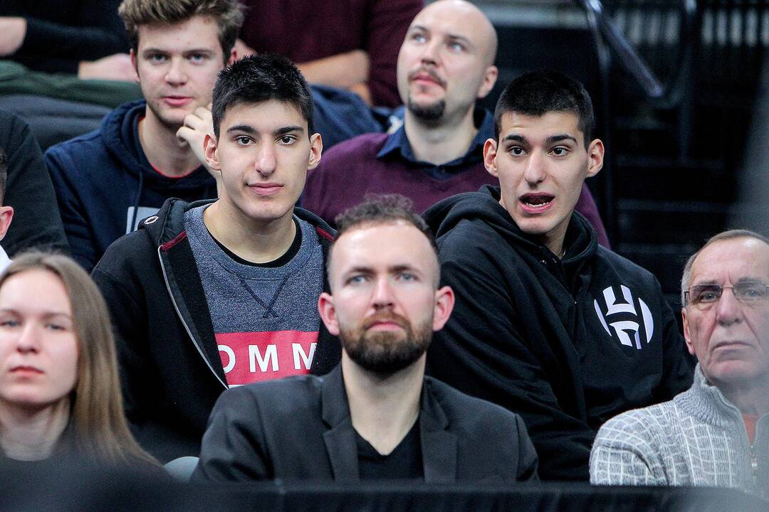 Eurolyga: „Žalgiris“ – „Anadolu Efes“ 68:74