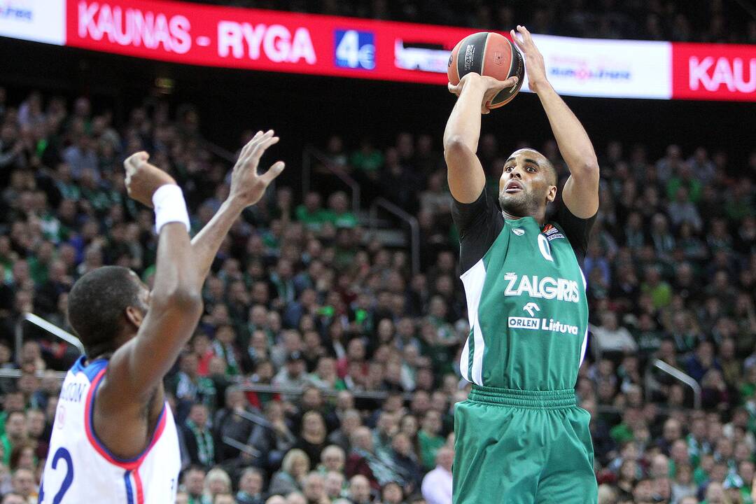 Eurolyga: „Žalgiris“ – „Anadolu Efes“ 58:79