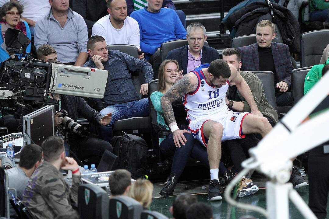 Eurolyga: „Žalgiris“ – „Anadolu Efes“ 58:79