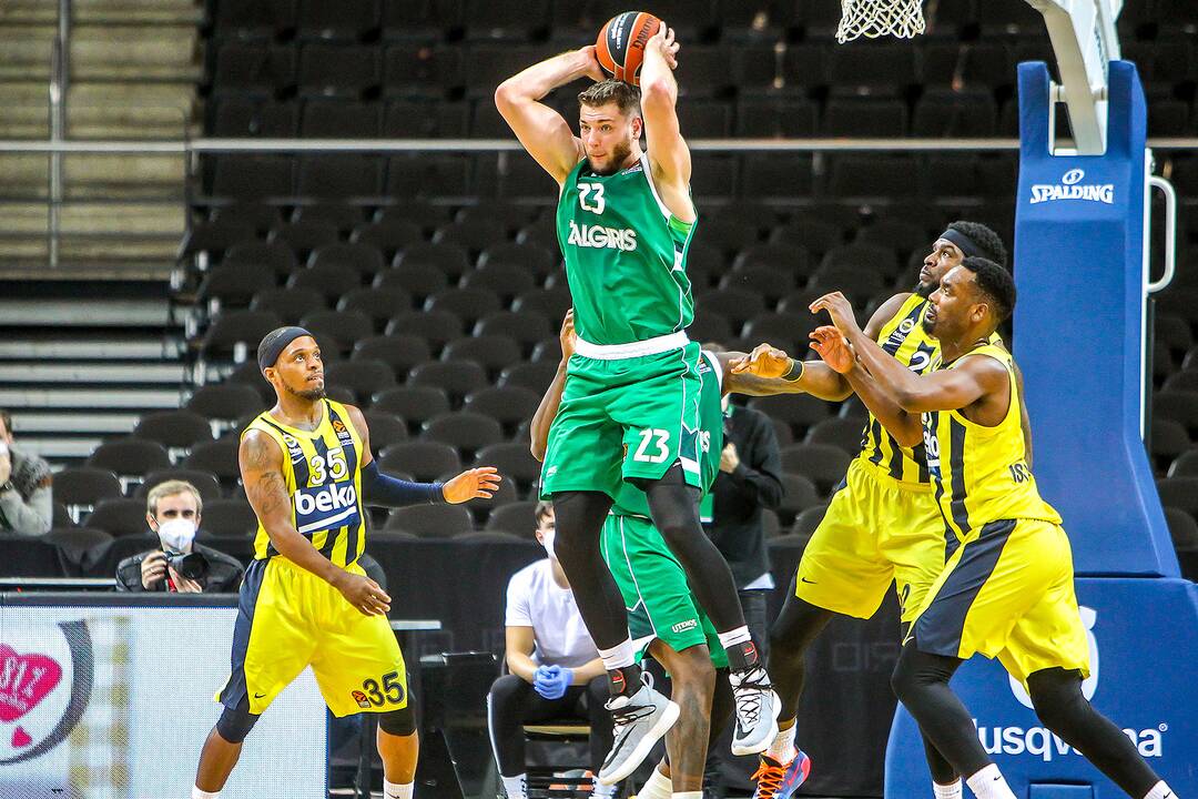 Eurolyga: „Žalgiris“ – „Fenerbahce“ 99:62