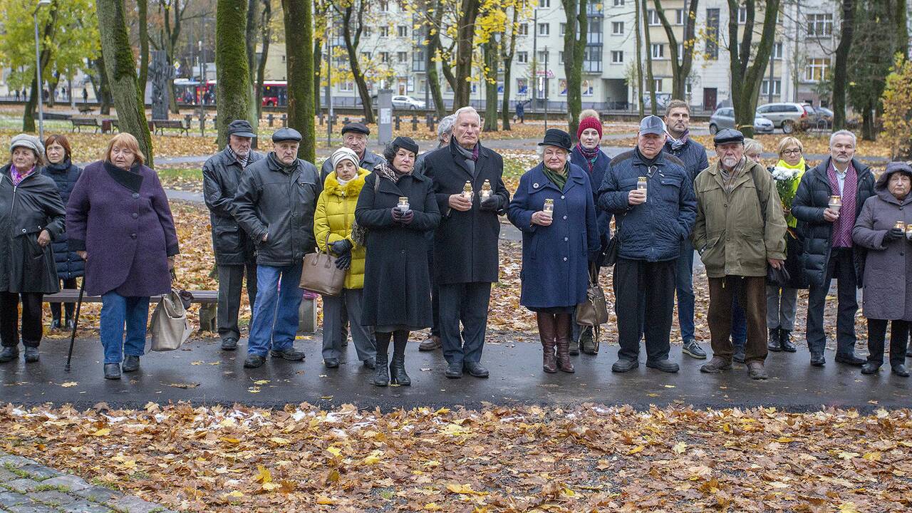 Pagarbos žvakutės – Lietuvos partizanams