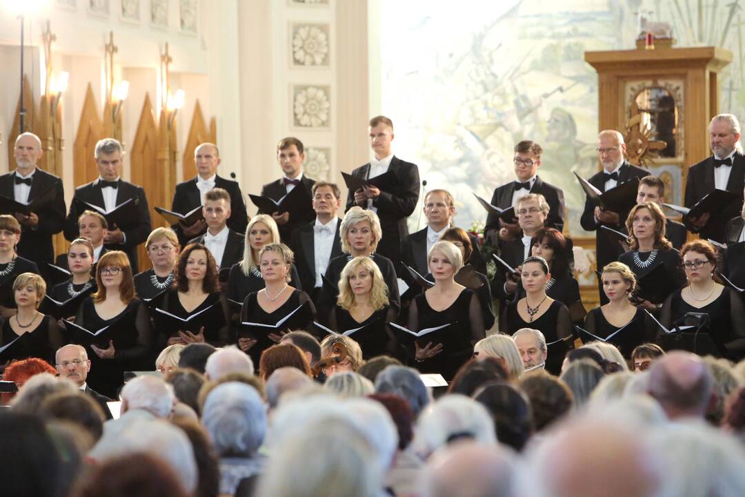 Klaipėdos muzikinio teatro vadovas J. Sakalauskas kviečia tikėti Lietuvos idėja