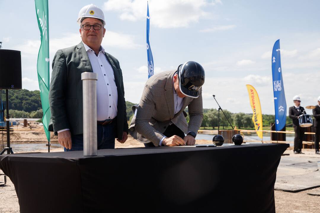 Įkasta Kėdainių tilto kapsulė
