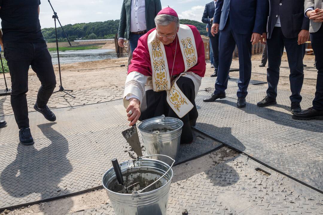 Įkasta Kėdainių tilto kapsulė