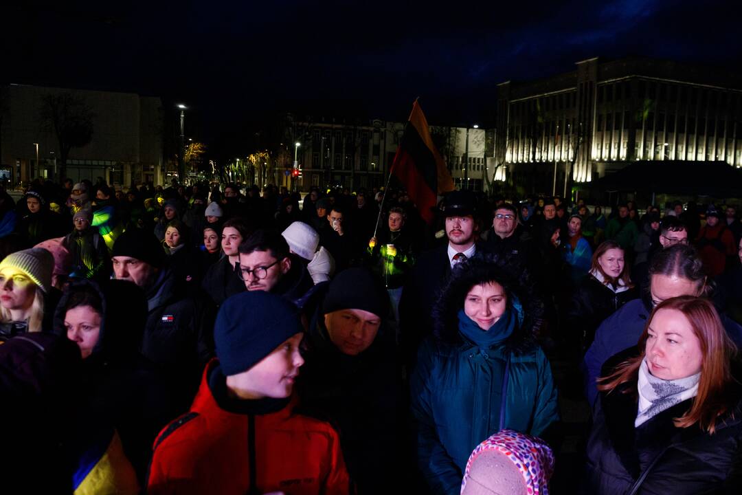 „Laisvė šviečia. Radarom, Kaunas“ kauniečius subūrė Vienybės aikštėje