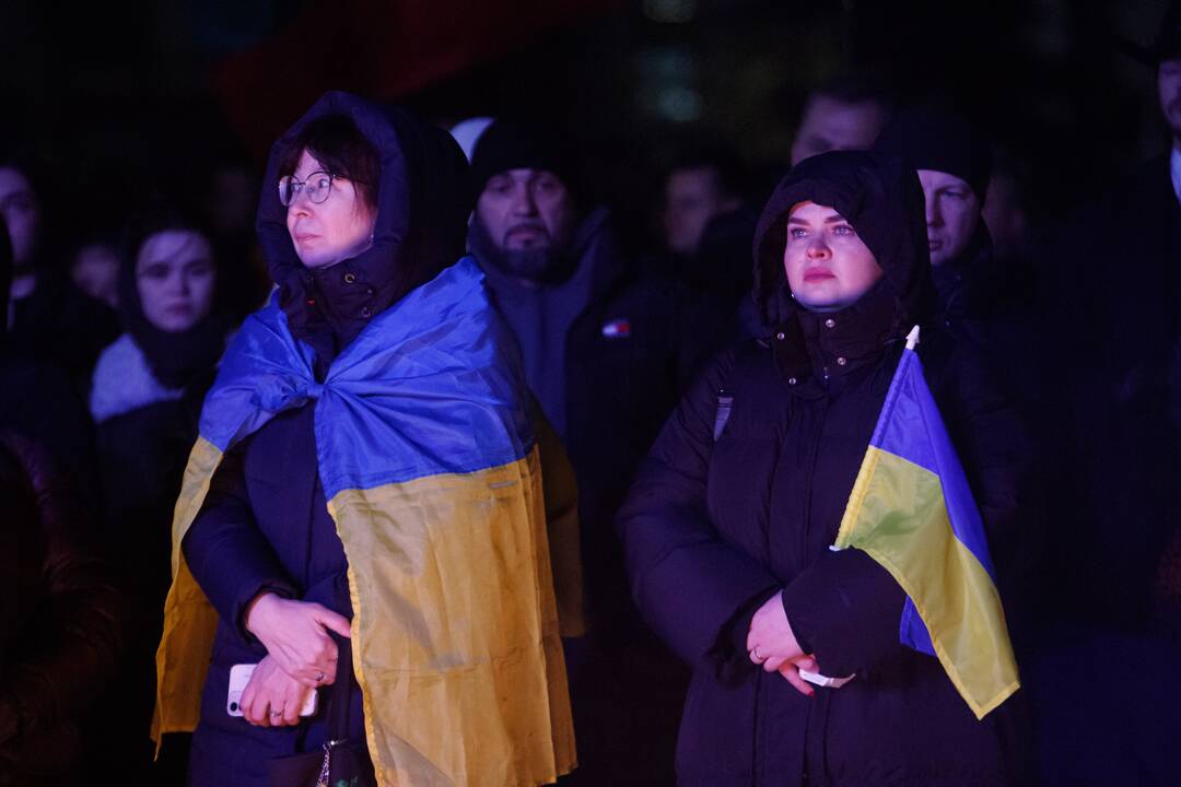 „Laisvė šviečia. Radarom, Kaunas“ kauniečius subūrė Vienybės aikštėje