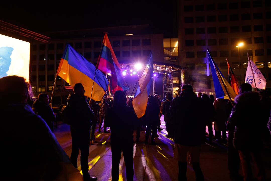 „Laisvė šviečia. Radarom, Kaunas“ kauniečius subūrė Vienybės aikštėje