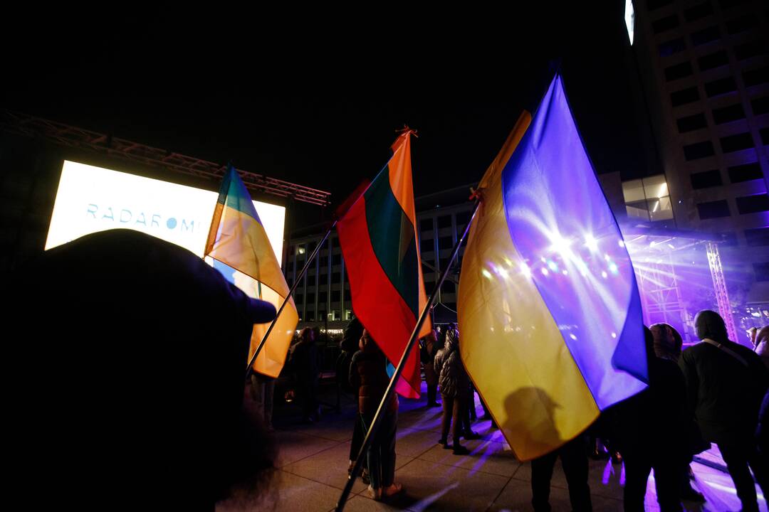 „Laisvė šviečia. Radarom, Kaunas“ kauniečius subūrė Vienybės aikštėje
