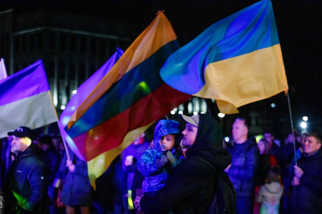 „Laisvė šviečia. Radarom, Kaunas“ kauniečius subūrė Vienybės aikštėje