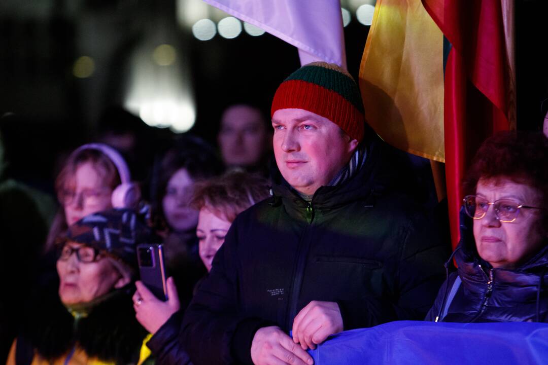 „Laisvė šviečia. Radarom, Kaunas“ kauniečius subūrė Vienybės aikštėje