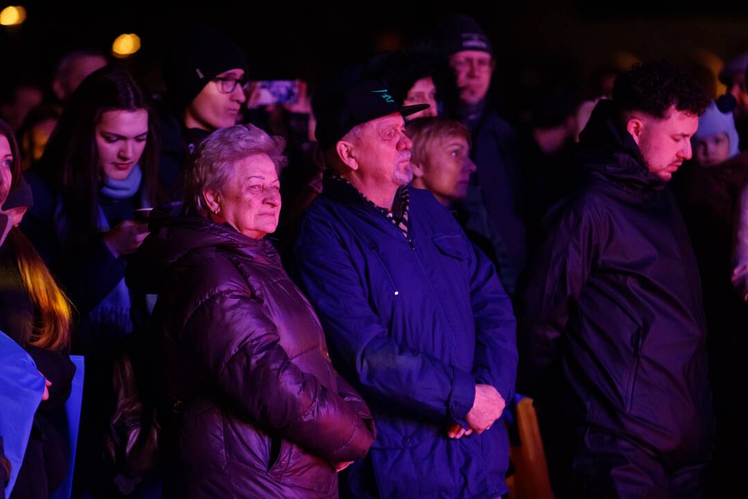 „Laisvė šviečia. Radarom, Kaunas“ kauniečius subūrė Vienybės aikštėje