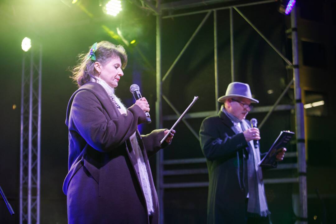 „Laisvė šviečia. Radarom, Kaunas“ kauniečius subūrė Vienybės aikštėje