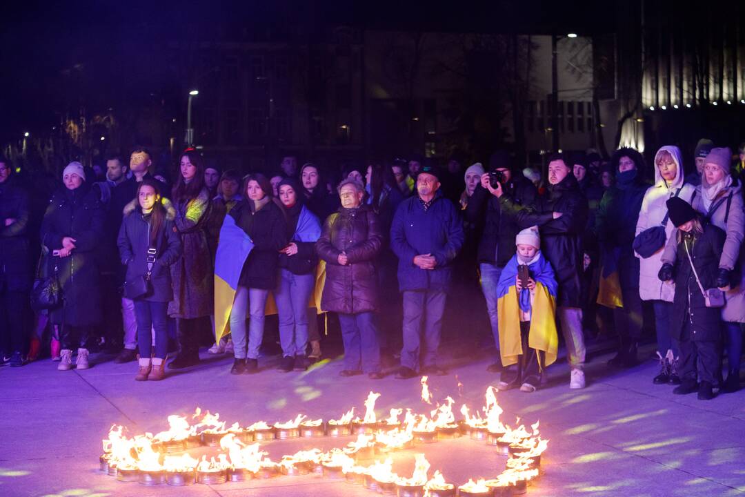 „Laisvė šviečia. Radarom, Kaunas“ kauniečius subūrė Vienybės aikštėje