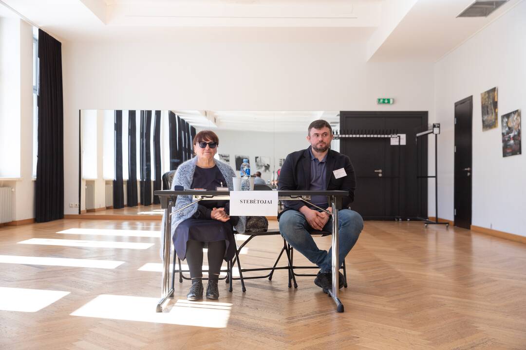 Kauniečiai balsuoja prezidento rinkimuose
