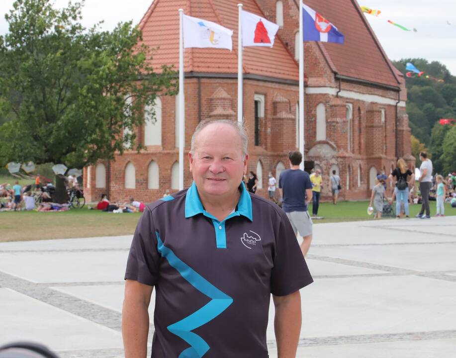 Zapyškio aitvarų festivalis „Tarp dangaus ir žemės“