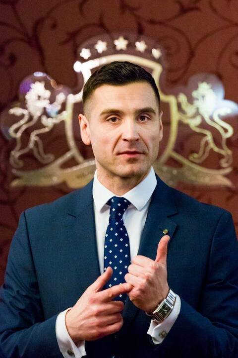 Laimonas Diškevičius (viduryje)