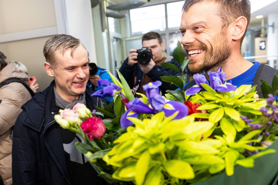 Dakaro ralio dalyvių sutikimas oro uoste