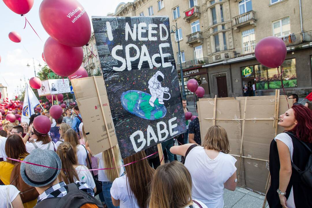 Šventinė VU studentų eisena