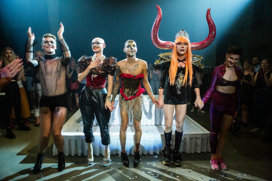 Režisieriaus M. Gośniowskio-Gąsiu performansas