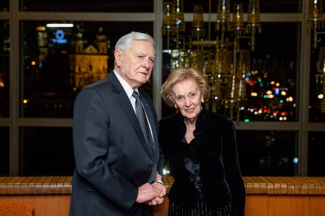 Valdas ir Alma Adamkai, Vytautas Landsbergis