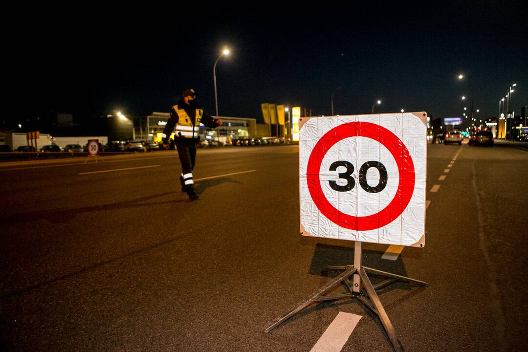 Kaunas uždaromas beveik trims paroms