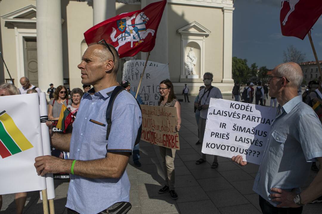 Eitynės „Lietuvių gyvybės svarbios“