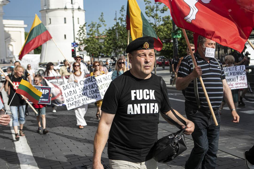 Eitynės „Lietuvių gyvybės svarbios“