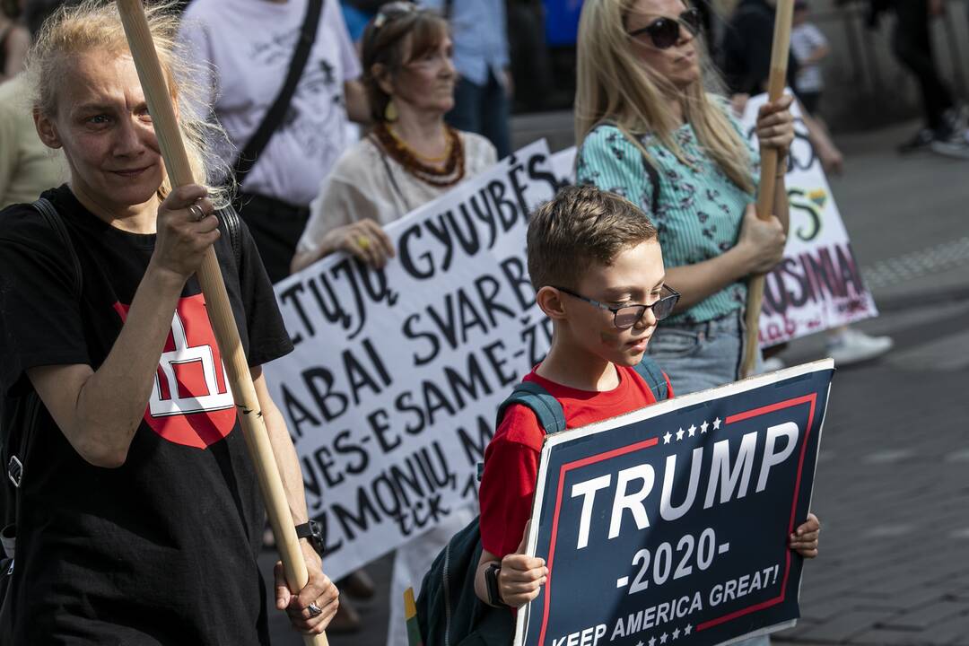 Eitynės „Lietuvių gyvybės svarbios“